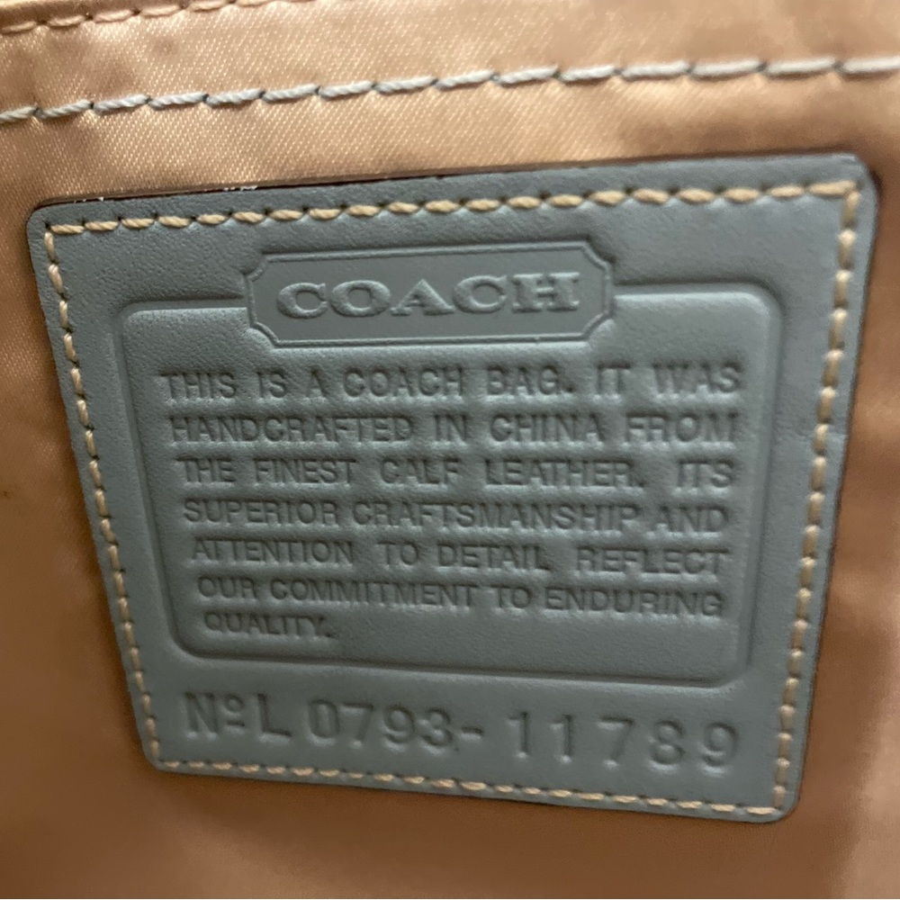 Coach - Picture 7 of 7